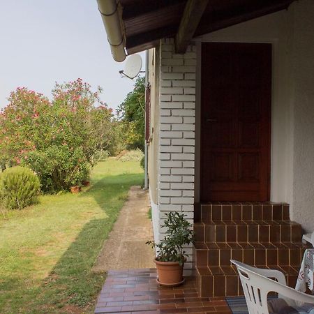 Twin Oaks Apartment Sisan Ngoại thất bức ảnh