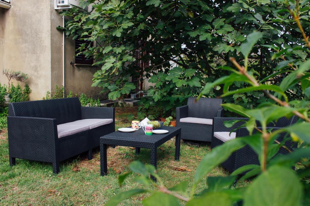 Twin Oaks Apartment Sisan Ngoại thất bức ảnh