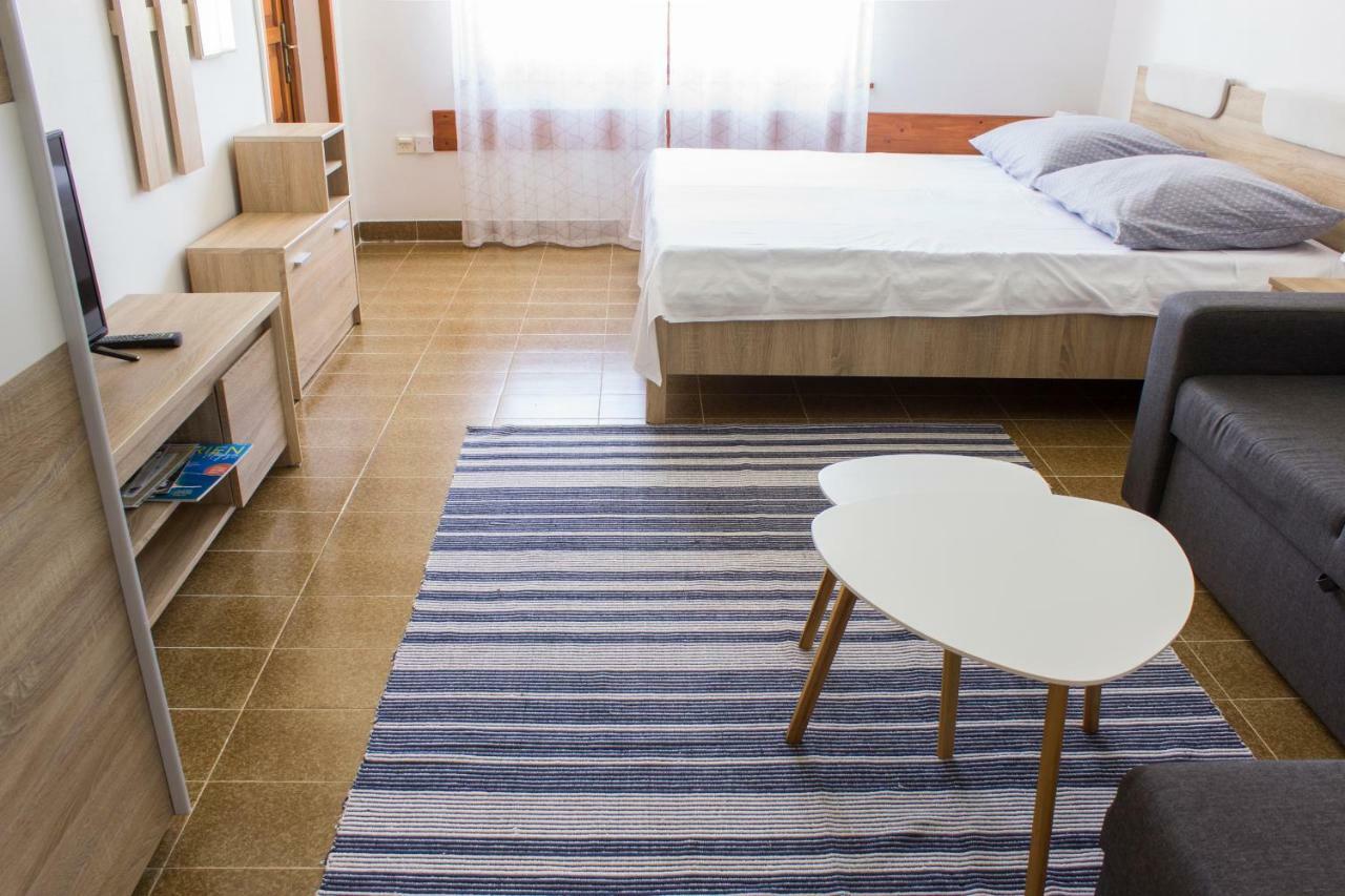 Twin Oaks Apartment Sisan Ngoại thất bức ảnh