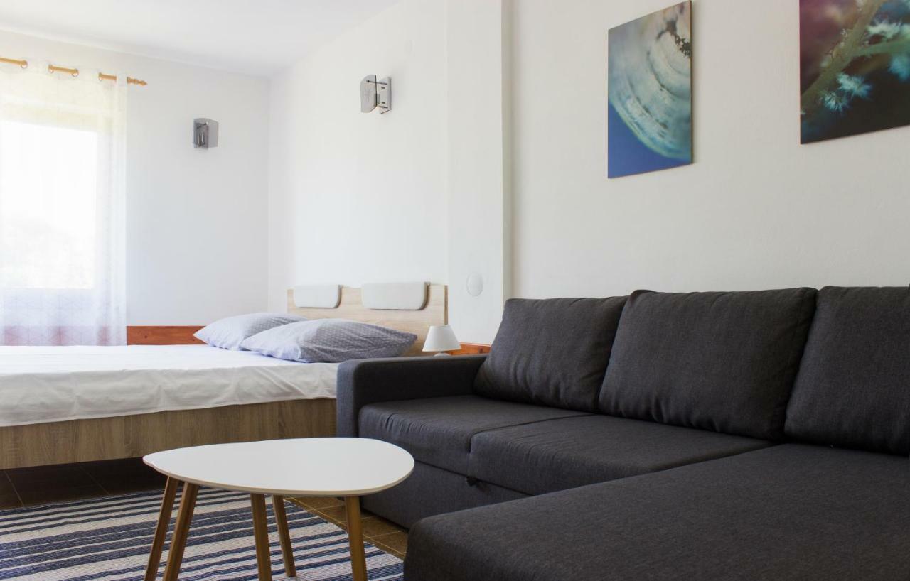 Twin Oaks Apartment Sisan Ngoại thất bức ảnh