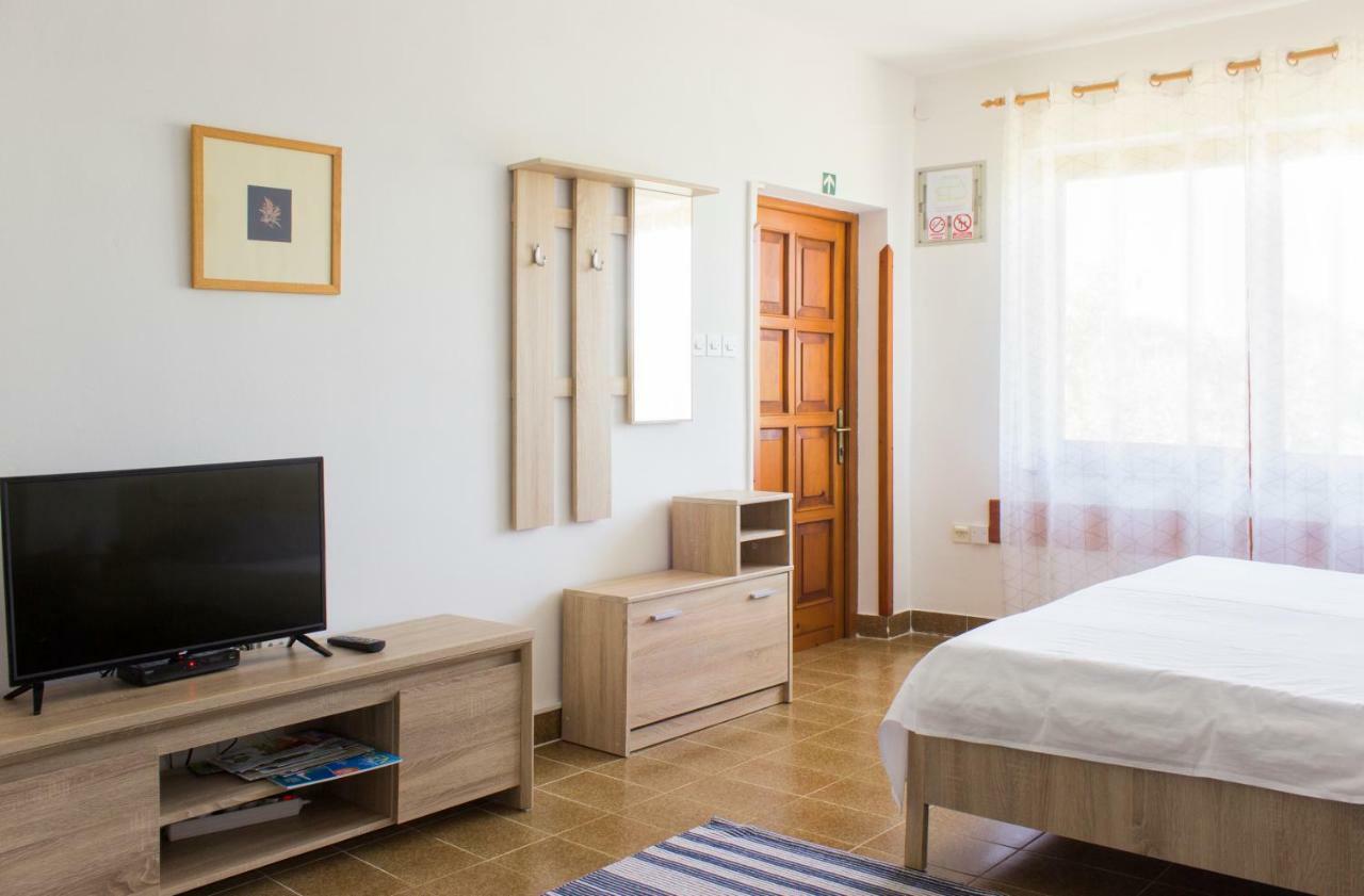 Twin Oaks Apartment Sisan Ngoại thất bức ảnh